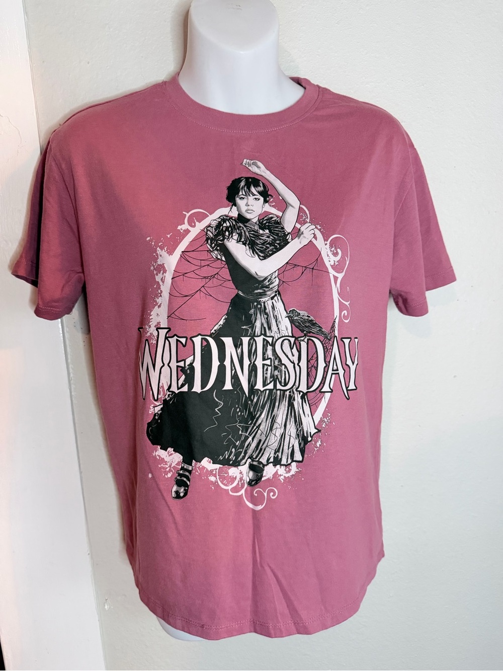 Wednesday Nevermore Academy pink Tshirt Large